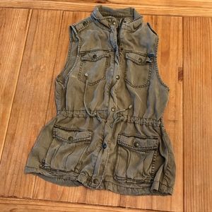Max Jeans Khaki Green Sleeveless Jacket With Drawstring Waist, XS